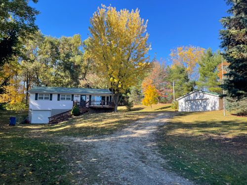 1945 S 200th Ave, Hesperia, MI, 49421-9757 | Card Image