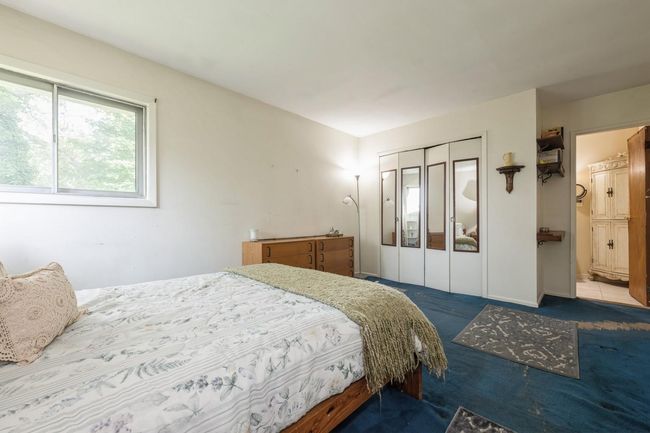Primary Bedroom w Access to Full Bathroom | Image 14