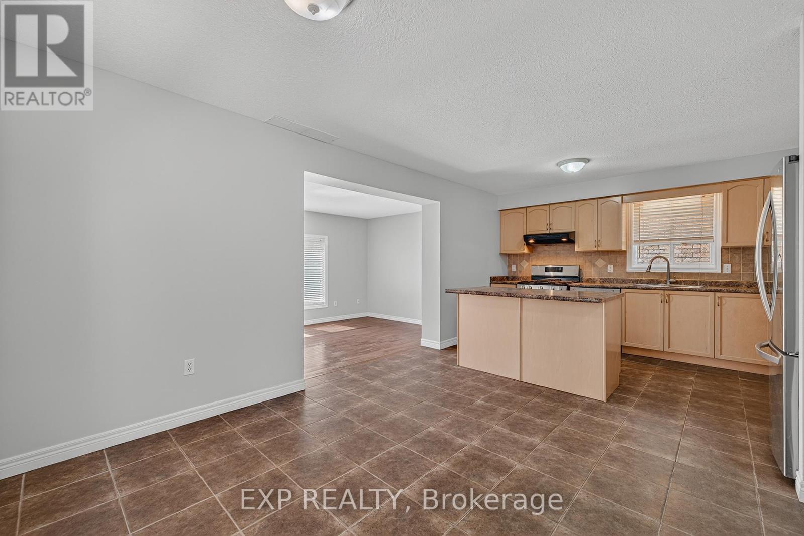 Residential in Guelph (Pineridge/Westminster Woods) 5