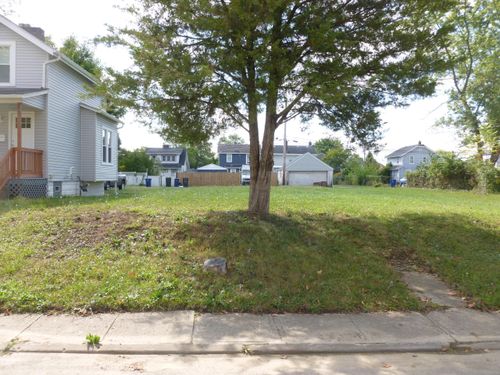 923 Camden Ave, Columbus, OH, 43201-6903 | Card Image