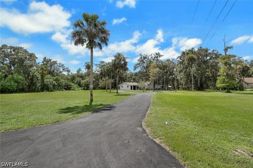 241 20th Street Ne, Naples, FL, 34120 | Card Image