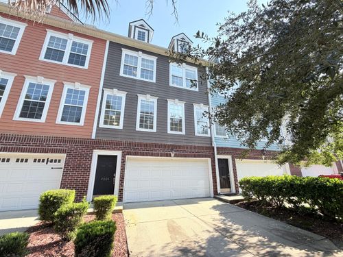 9004 Parlor Dr, Ladson, SC, 29456-5517 | Card Image