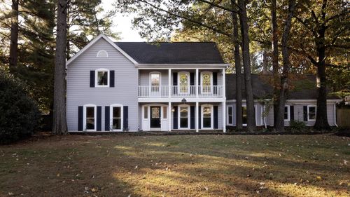 2832 Hunters Horn S, Germantown, TN, 38138-6285 | Card Image