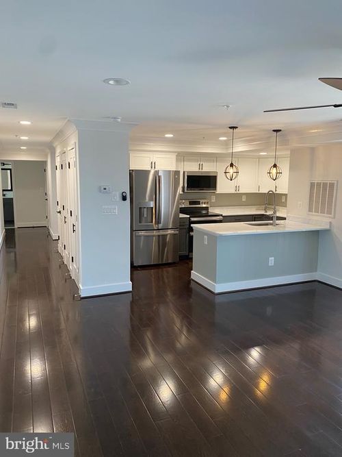 302-4932 A St Se, WASHINGTON, DC, 20019-6264 | Card Image