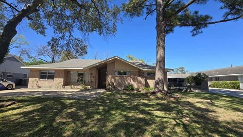 5566 Beechnut St, Houston, TX, 77096-1006 | Card Image