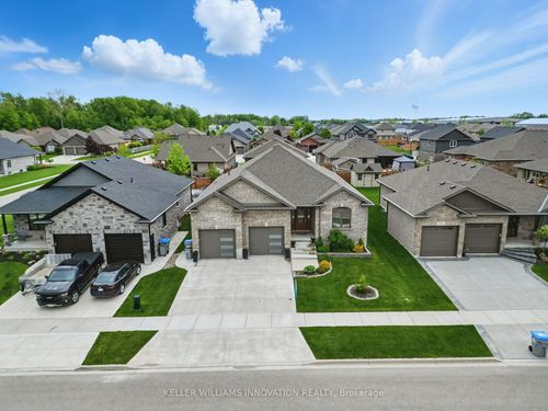 107 Forbes Cres, Listowel, ON, N4W0B4 | Card Image