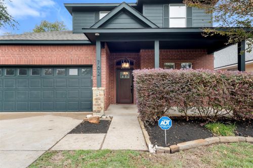 702 Clayton St, Tomball, TX, 77375-4505 | Card Image