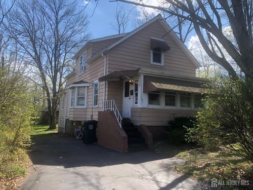 151 La Guardia Ave, Iselin, NJ, 08830-1652 | Card Image