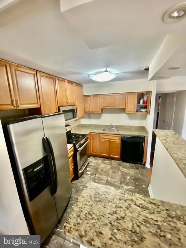 APT-2B - 2624 Redcoat Dr, Condo with 3 bedrooms, 1 bathrooms and null parking in ALEXANDRIA VA | Image 10