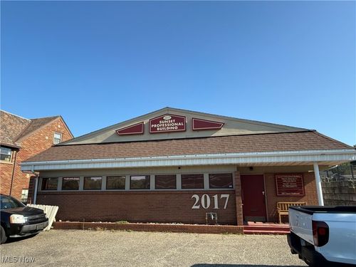 2017 Sunset Blvd, Steubenville, OH, 43952-1374 | Card Image