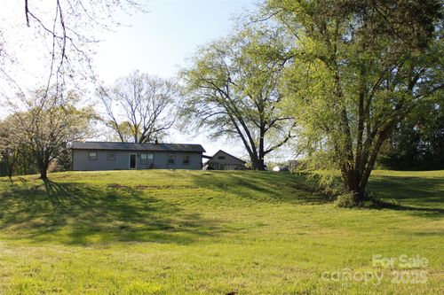 415 Right Prong Rd, Ellenboro, NC, 28040-5723 | Card Image