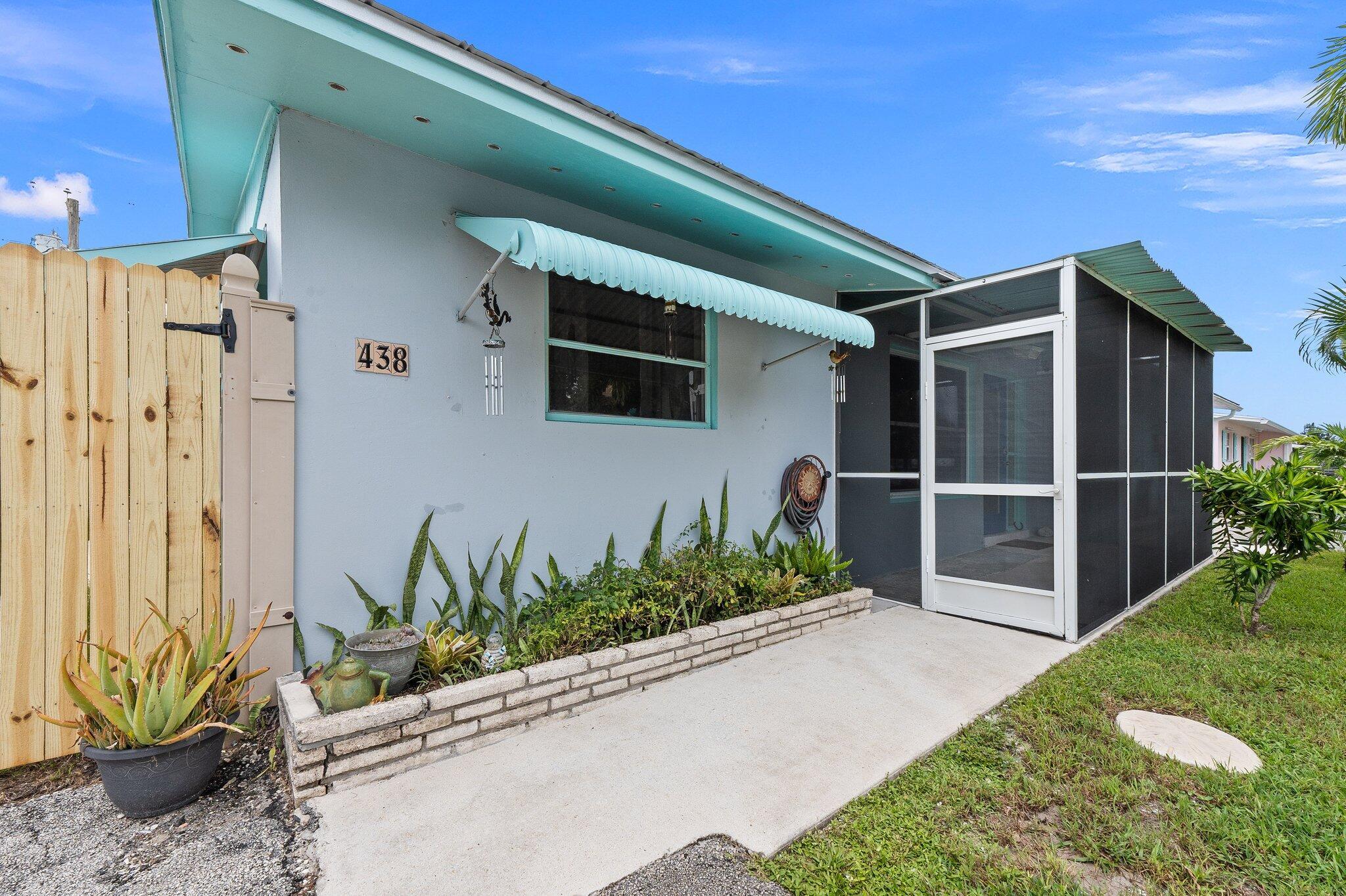 Fini Dr, Stuart, FL 34996