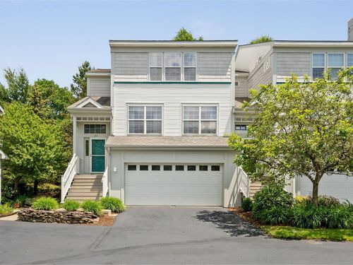 137 Stonington Cir, South Burlington, VT, 05403-6790 | Card Image