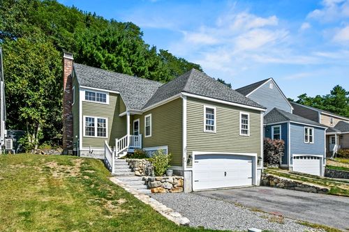 11-11 Valleyview Ct, Fitchburg, MA, 01420-2134 | Card Image