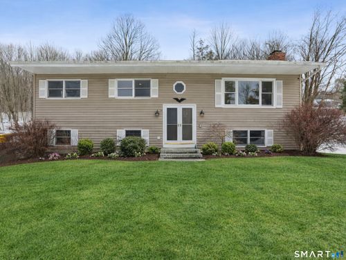 3 Douglas Dr, Danbury, CT, 06811-3507 | Card Image