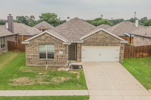 1432 Eagle Nest Dr, Azle, TX, 76020-5159 | Card Image