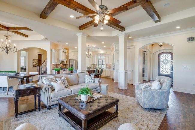 1204 E Scandinavian Ct, House other with 4 bedrooms, 4 bathrooms and null parking in Granbury TX | Image 19