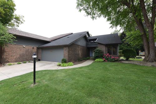 17588 Innisbrook Ln, Granger, IN, 46530-7685 | Card Image