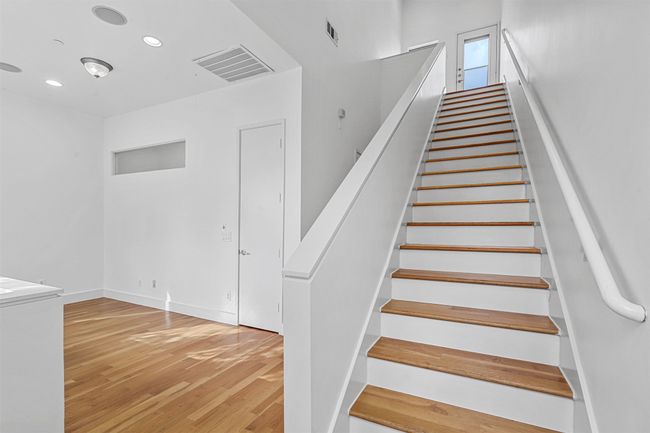 APT-1 - 1600 N Haskell Ave, Condo with 2 bedrooms, 3 bathrooms and null parking in Dallas TX | Image 22
