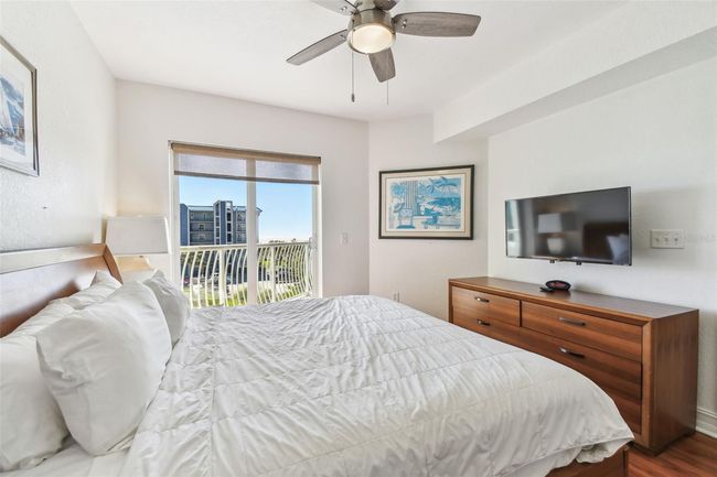 404 - 11605 Gulf Blvd, Condo with 2 bedrooms, 2 bathrooms and null parking in TREASURE ISLAND FL | Image 20