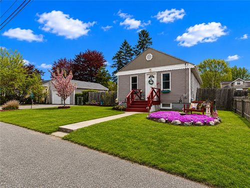 78 Shand Ave, Warwick, RI, 02889-8716 | Card Image