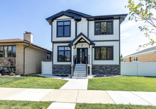 7735 Catalpa Ave, CHICAGO, IL, 60656-1638 | Card Image