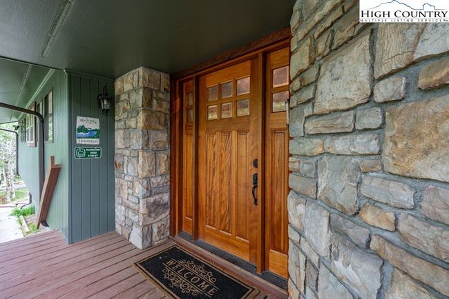103 Raven Rd, House other with 3 bedrooms, 2 bathrooms and null parking in Beech Mountain NC | Image 7