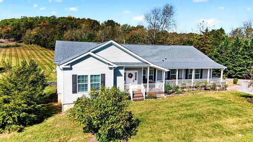 10 Blessing Hill Barn Ln, RAPHINE, VA, 24472-2730 | Card Image