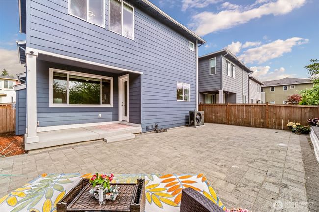 17818 38 Th Dr Se, Condo with 4 bedrooms, 3 bathrooms and null parking in Bothell WA | Image 35