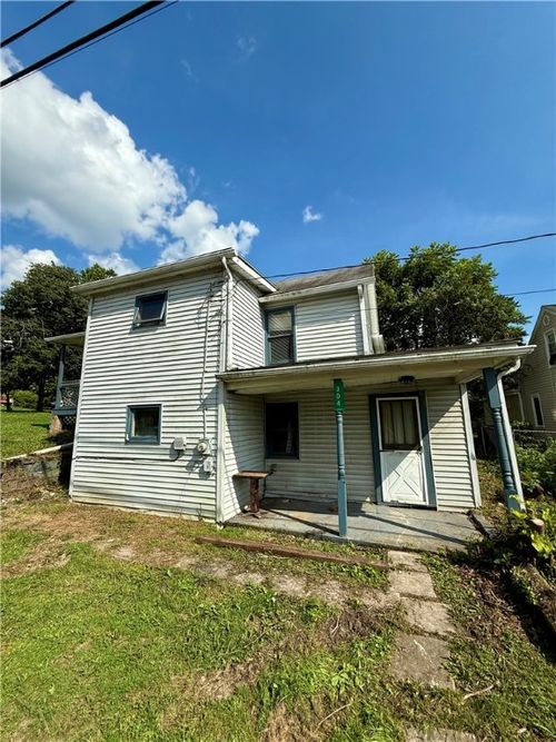 304 Narrows Rd, Connellsville, PA, 15425-6138 | Card Image