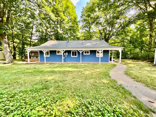 18572 Oxbow Dr, Barryton, MI, 49305-9451 | Card Image