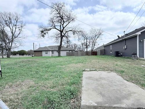3307 Travis, Greenville, TX, 75401 | Card Image