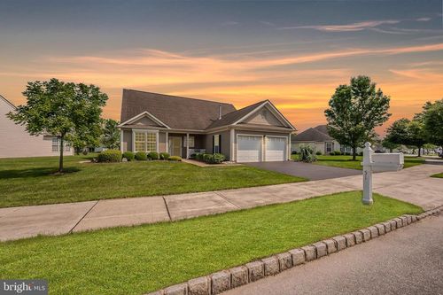 51 Springmill Dr, MIDDLETOWN, DE, 19709-5820 | Card Image