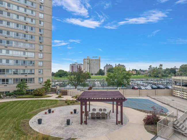APT-103 - 8900 E Jefferson Ave, Home with 1 bedrooms, 1 bathrooms and null parking in Detroit MI | Image 32