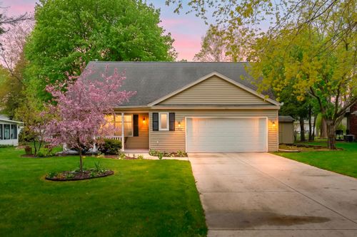 1527 Highgate Rd, Kalamazoo, MI, 49006-1909 | Card Image