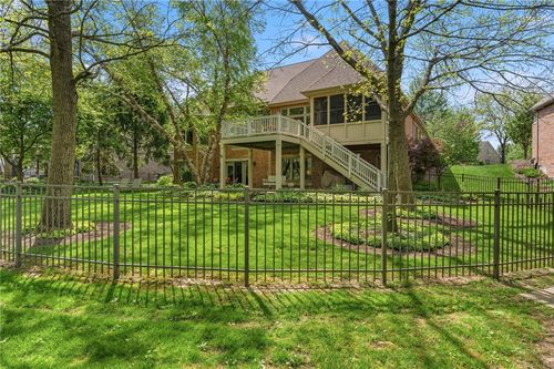1209 Club View Dr, Centerville, OH, 45458-6081 | Card Image