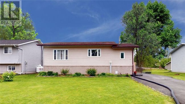 1 Draper St W, House other with 3 bedrooms, 2 bathrooms and null parking in Little Current ON | Image 9