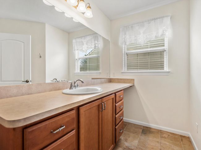 1051 Paddock Ln, Condo with 2 bedrooms, 2 bathrooms and null parking in South Lyon MI | Image 20