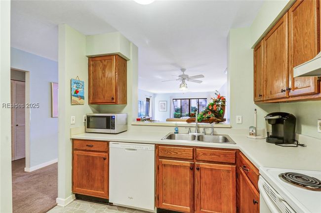 Kitchen | Image 15