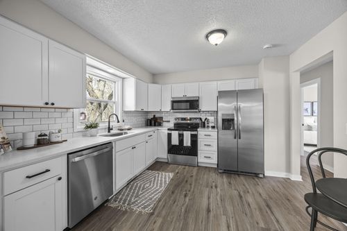 4916 Granada Ave N, Oakdale, MN, 55128-1924 | Card Image