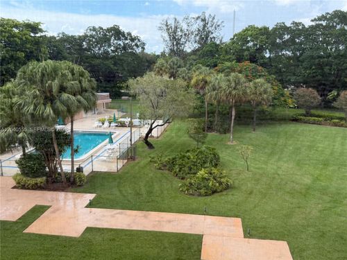 407-900 Saint Charles Pl, Pembroke Pines, FL, 33026-3303 | Card Image