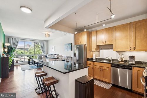unit-202-2200 N Westmoreland St, ARLINGTON, VA, 22213-1046 | Card Image