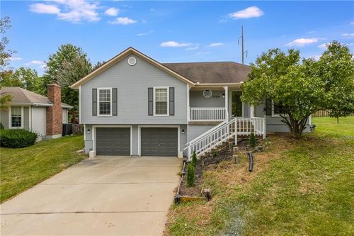 12505 E 58th Ter, Kansas City, MO, 64133-7602 | Card Image