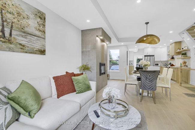 48 Brighton Ave, House attached with 5 bedrooms, 4 bathrooms and 2 parking in Ottawa ON | Image 9