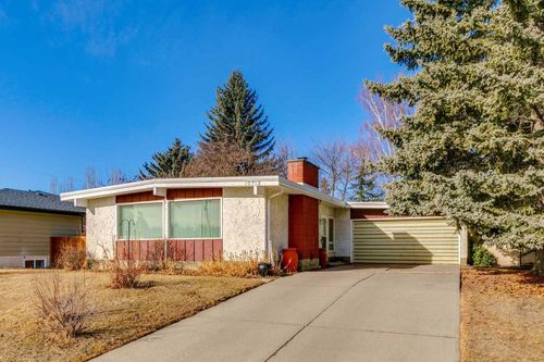 10712 Mapleshire Cres Se, Calgary, AB, T2J1Y9 | Card Image