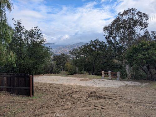 1087 Loma Ln, Simi Valley, CA, 93063-4625 | Card Image