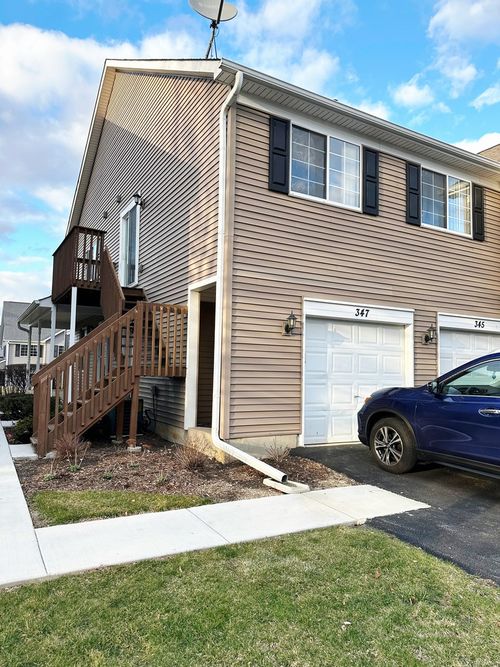 347 Village Creek Dr, Lake In The Hills, IL, 60156-4463 | Card Image