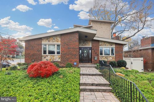 4200 19th St Ne, WASHINGTON, DC, 20018-3210 | Card Image