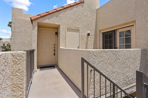 i-111-1200 E River Rd, Tucson, AZ, 85718-5729 | Card Image