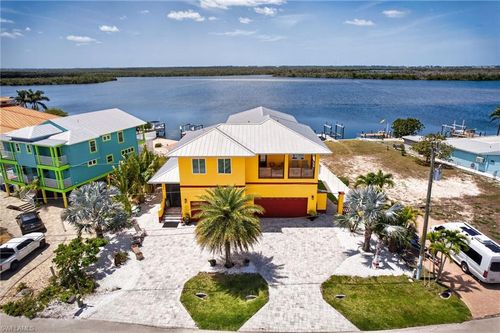 11859 Island Ave, MATLACHA, FL, 33993-9769 | Card Image